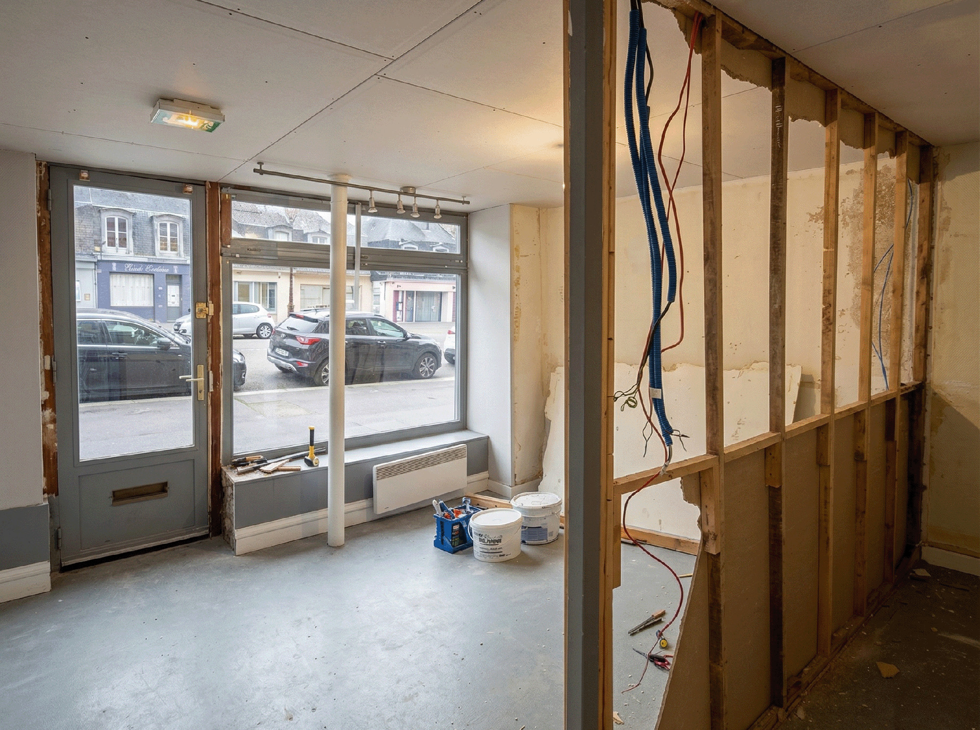 Espace de vente et atelier avant travaux